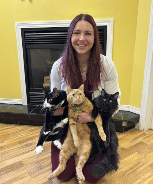 Dr. Shelby Becker(DVM)